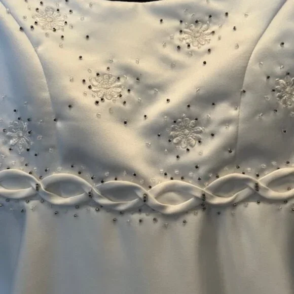 NWT Eden Bridal Flower Girl Dress Satin White Size 4 - Picture 2 of 12